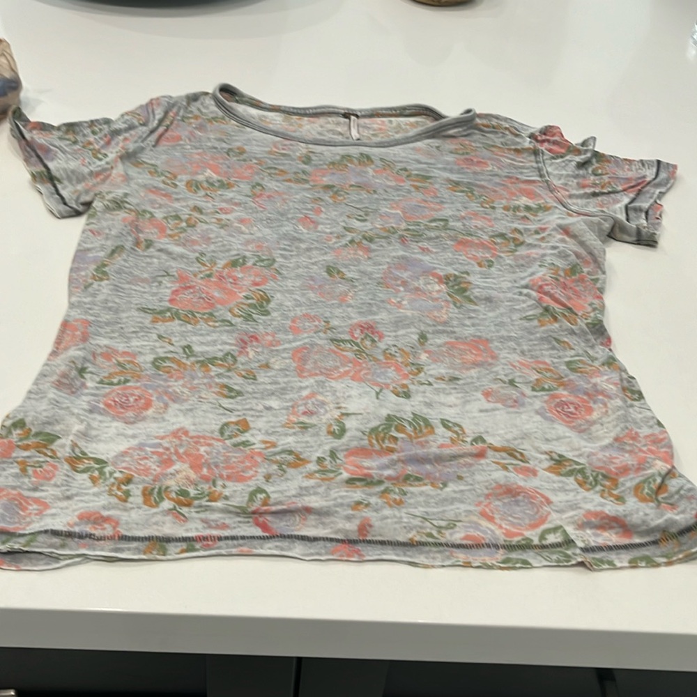 Free people t shirt